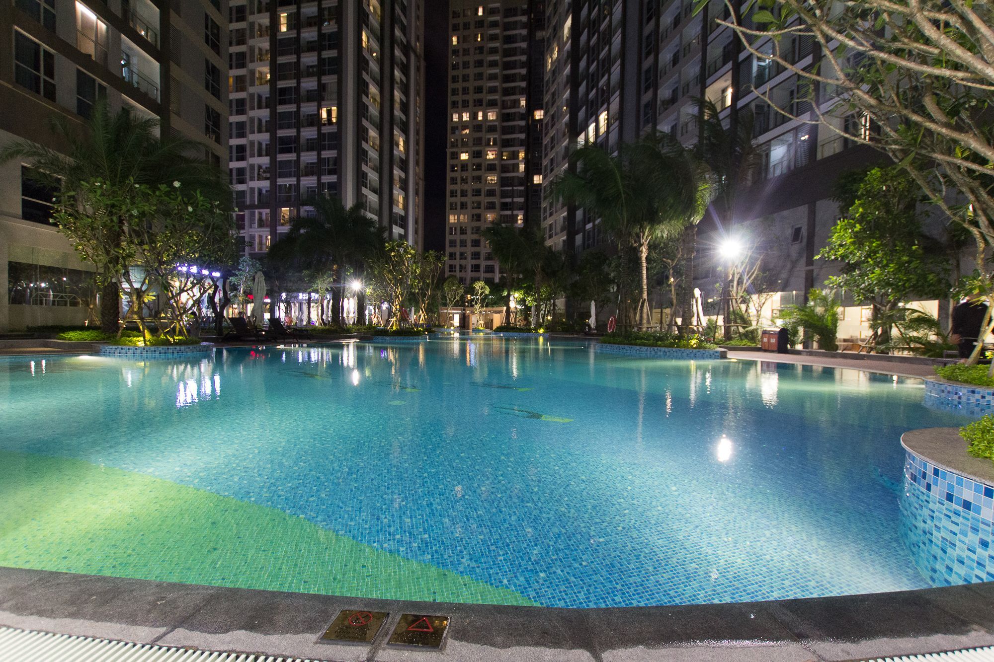 Apartment Zahoo House - Vinhomes Park *